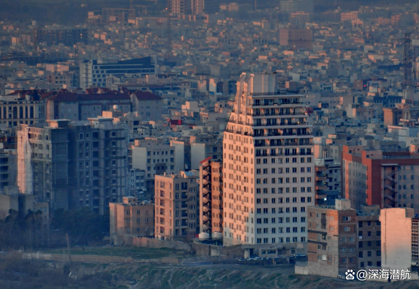 伊朗球队登顶领先，晋级前程一片光明