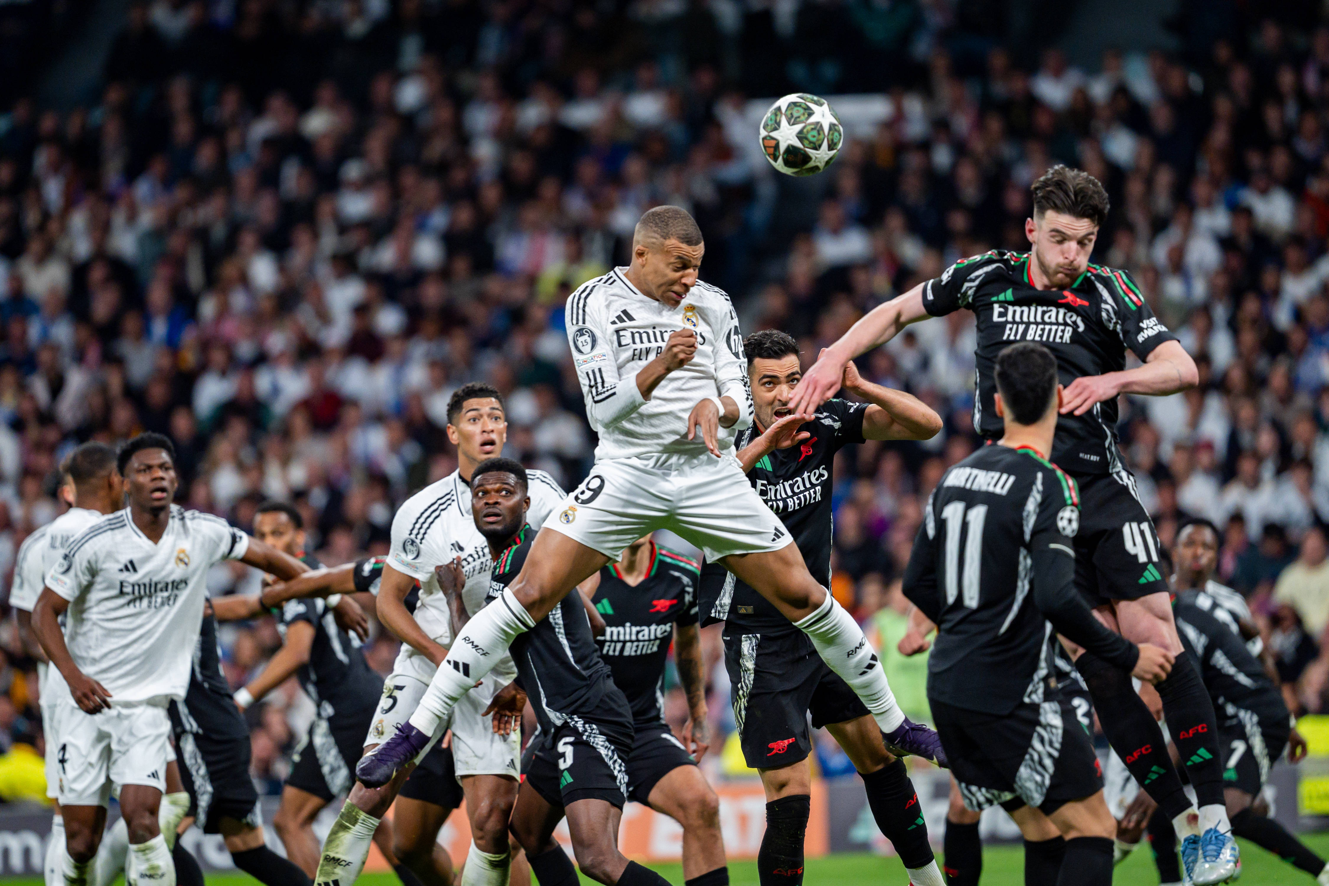 开云体育入口-阿森纳赢得关键比赛,球队士气高昂