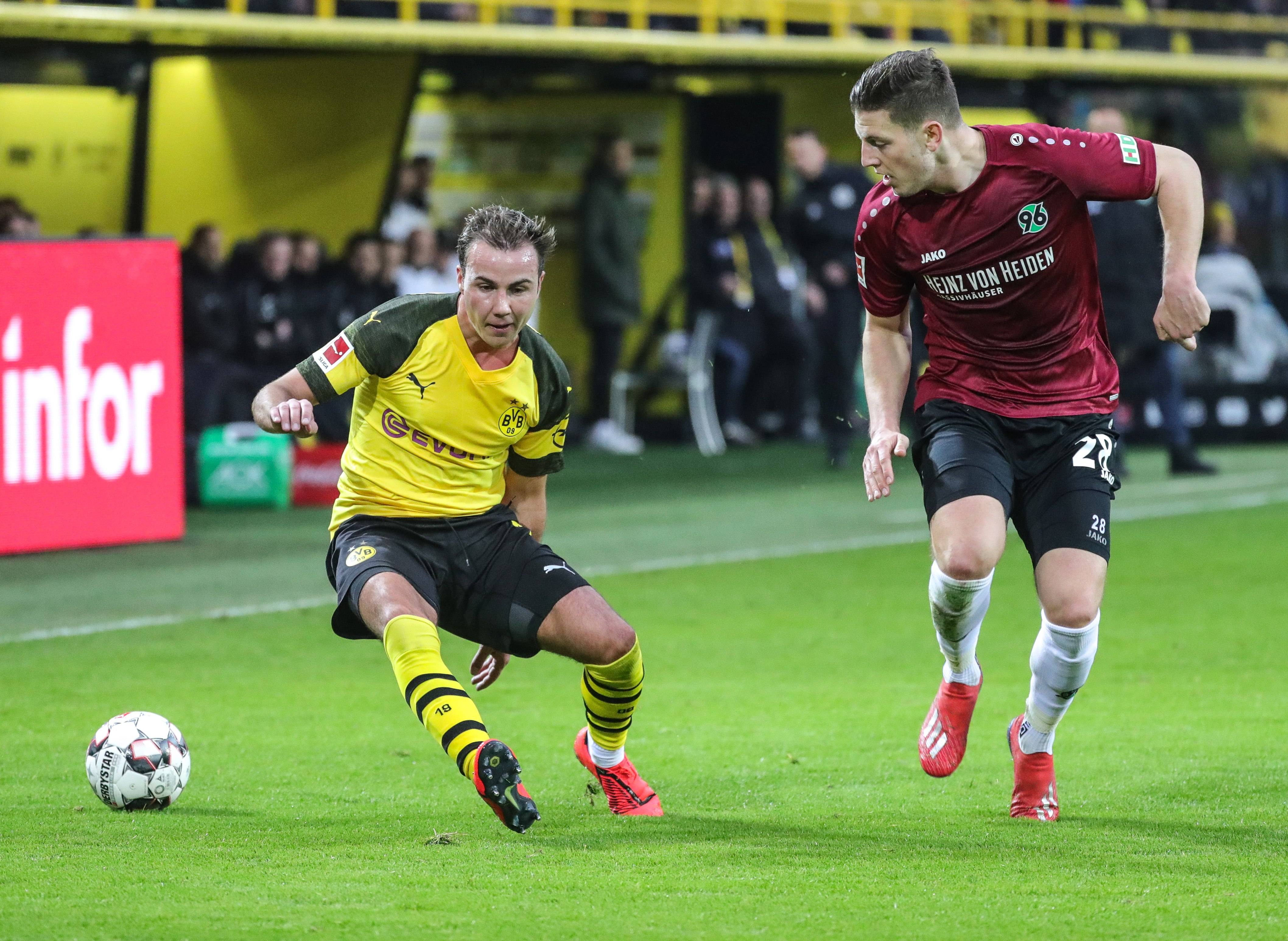 开云体育中国-关于汉堡队创造历史性胜利，球迷欢呼雀跃的信息