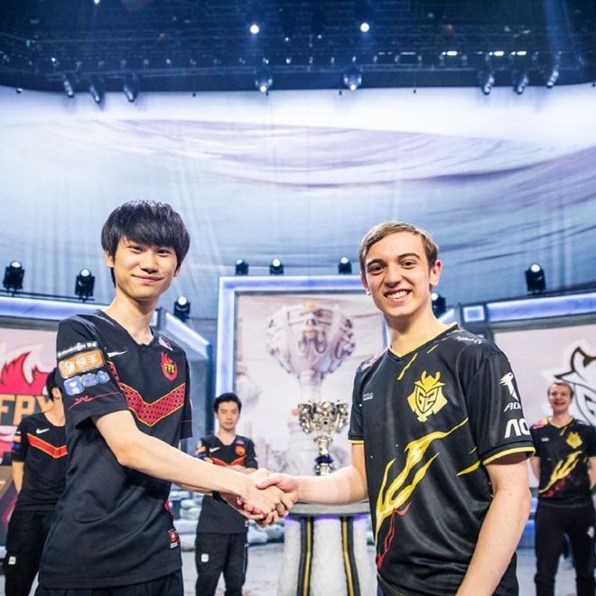 开云体育app-包含DFM轻取G2,Doinb团战一打五宿敌对决小组赛,引爆全场热议的词条