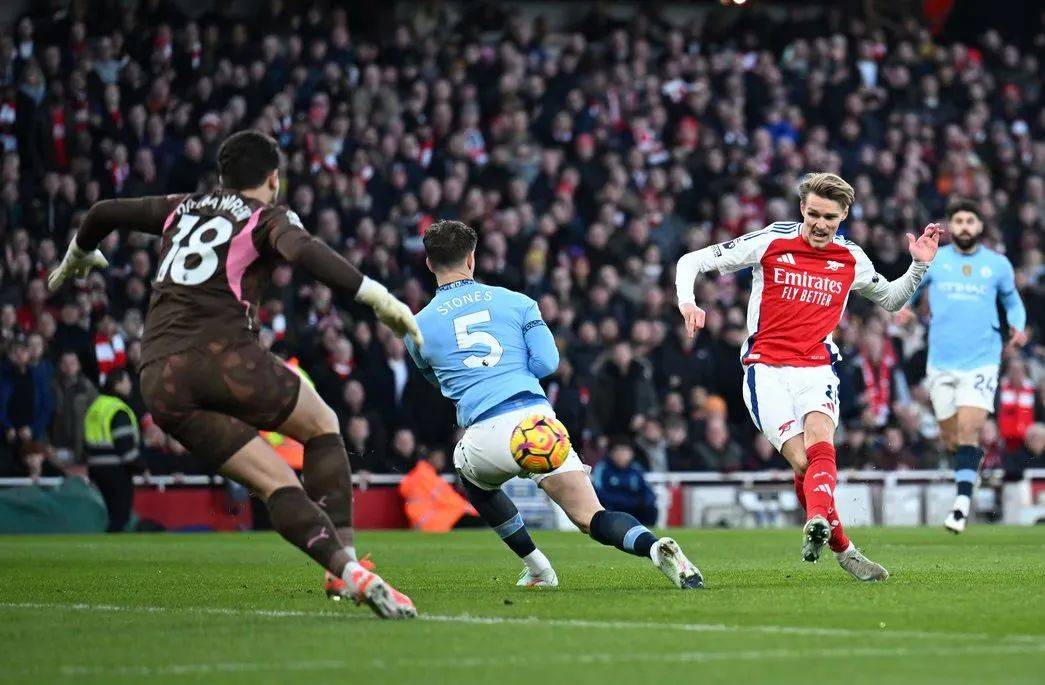 莱斯特城客场不敌对手,遭受挫败 莱斯特城客场不敌对手,遭受挫败