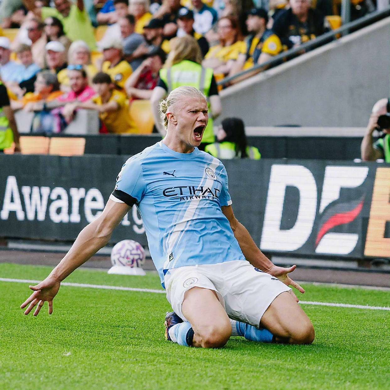 亚特兰大前锋迎球破门，为球队取得领先的简单介绍