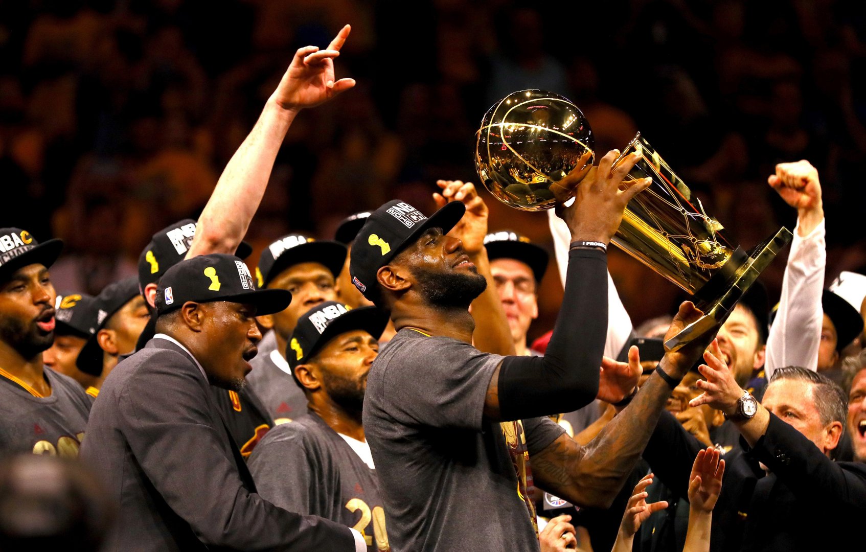 开云体育入口-湖人击败奇才，詹姆斯表现出色再获胜利