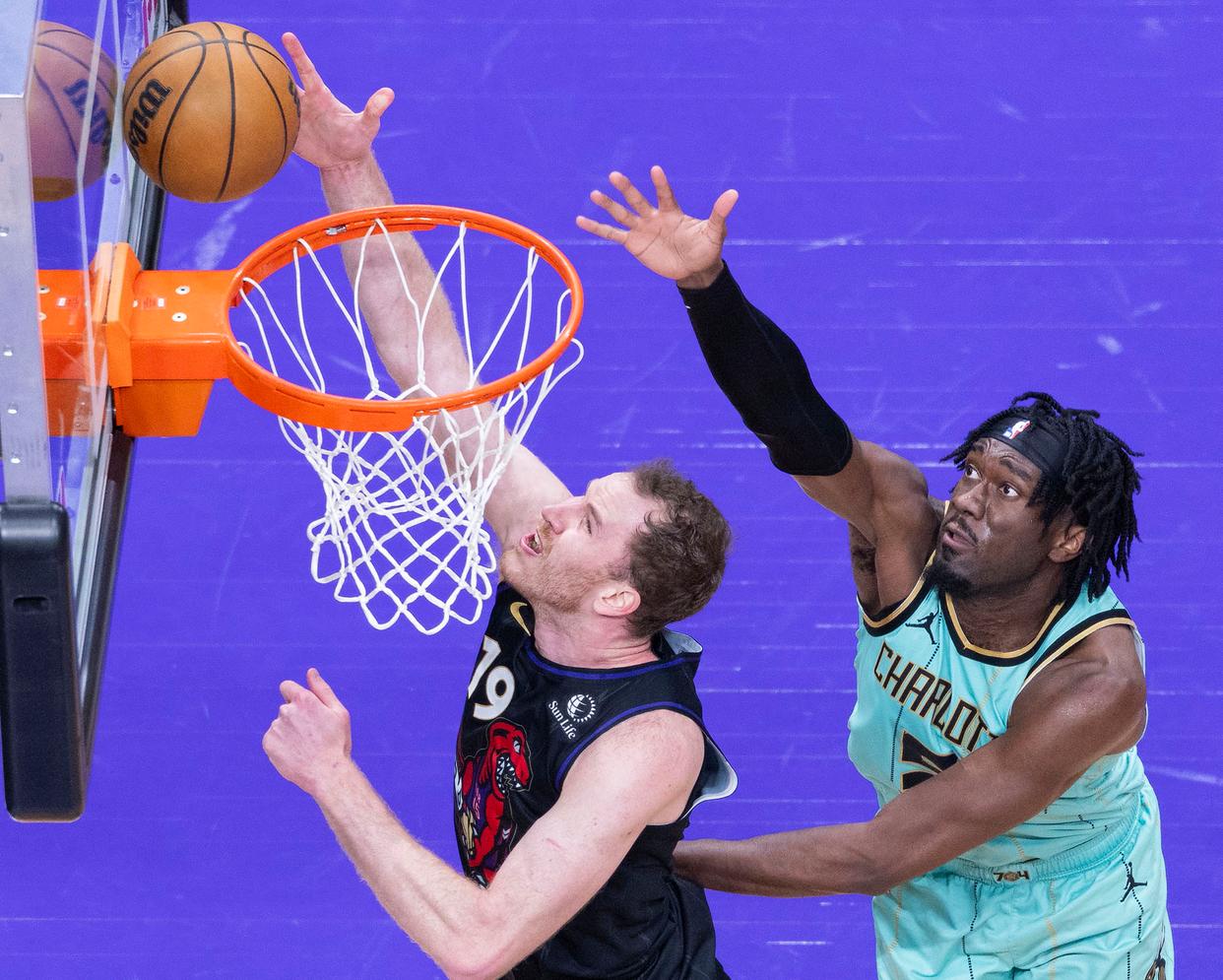 开云体育app-猛龙再次大胜篮网，取得两连胜