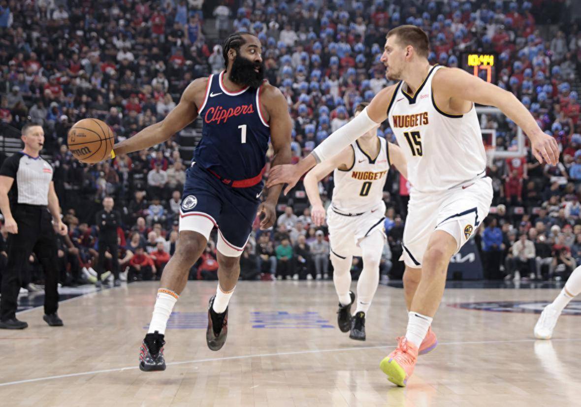 快船大胜篮网结束两连败 快船大胜篮网结束两连败