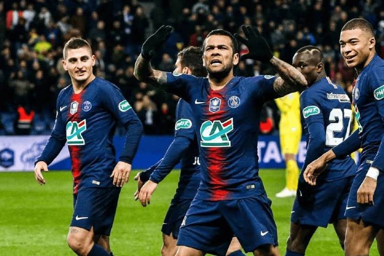 巴黎圣日耳曼客场突破重围,全队合作完成绝佳进攻的简单介绍 巴黎圣日耳曼客场突破重围,全队合作完成绝佳进攻的简单介绍