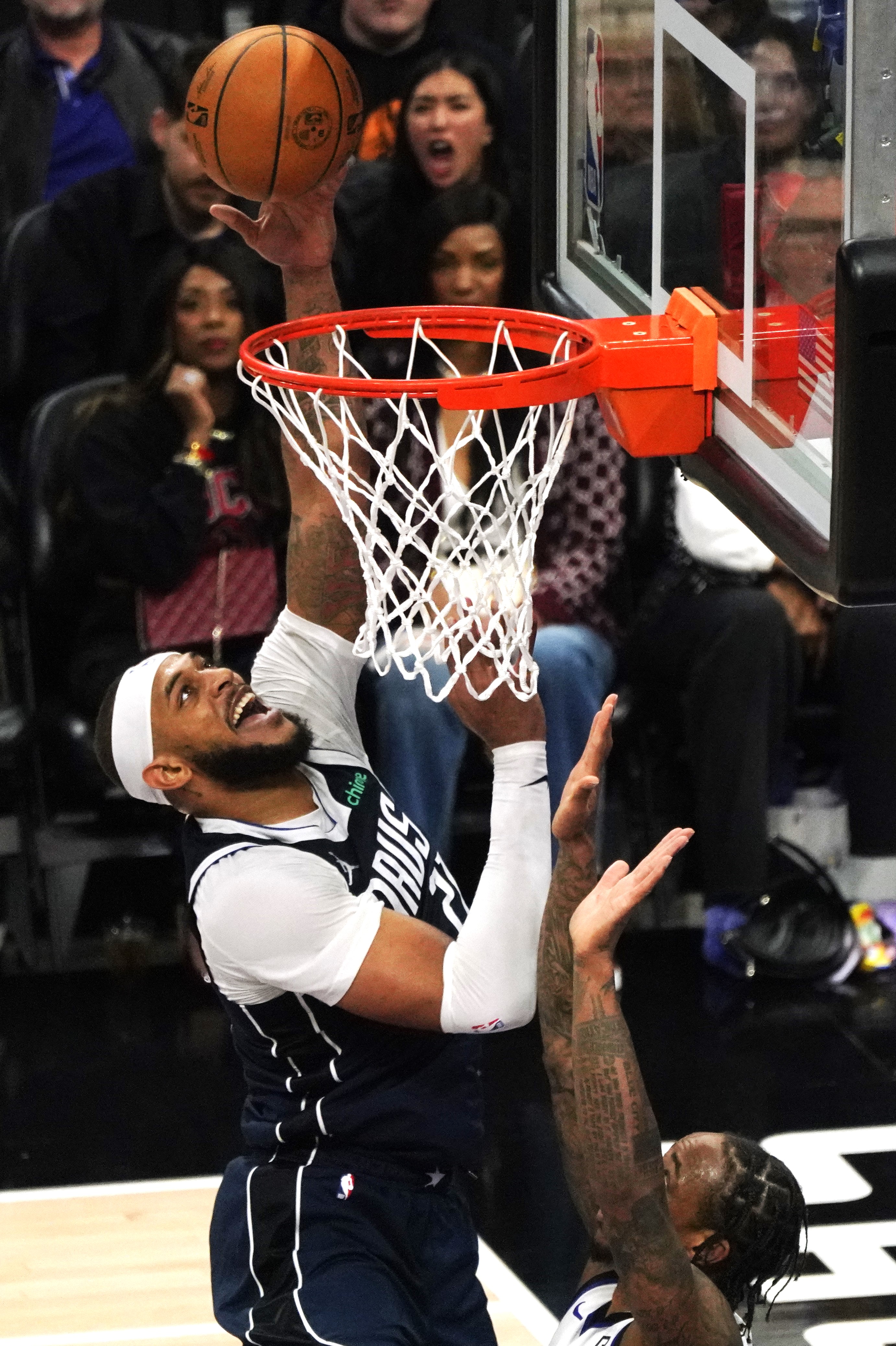 开云体育官网-独行侠外线手感火热，主场大胜对手