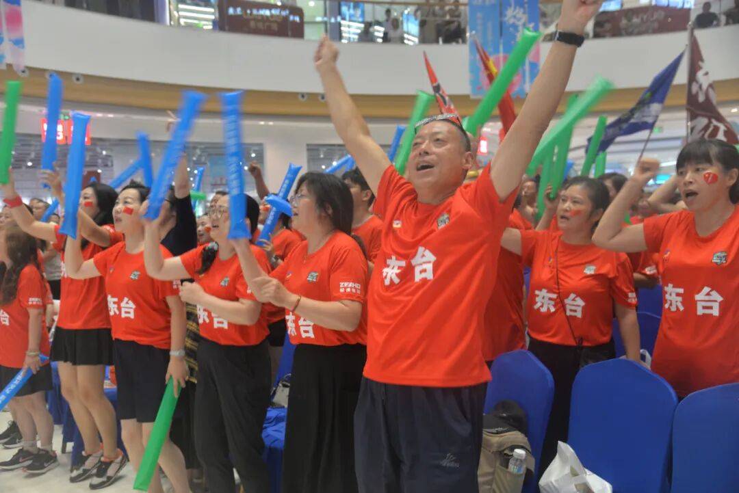 比赛中出现了让人热血沸腾的一幕 比赛中出现了让人热血沸腾的一幕