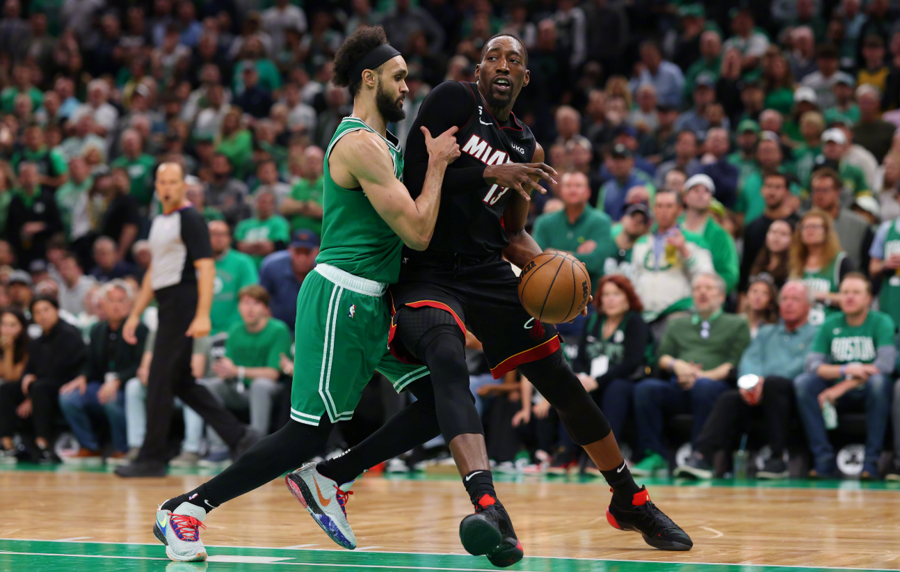 开云官网-包含阿斯顿马丁险胜红牛二队，皮亚斯特里带队取胜的词条