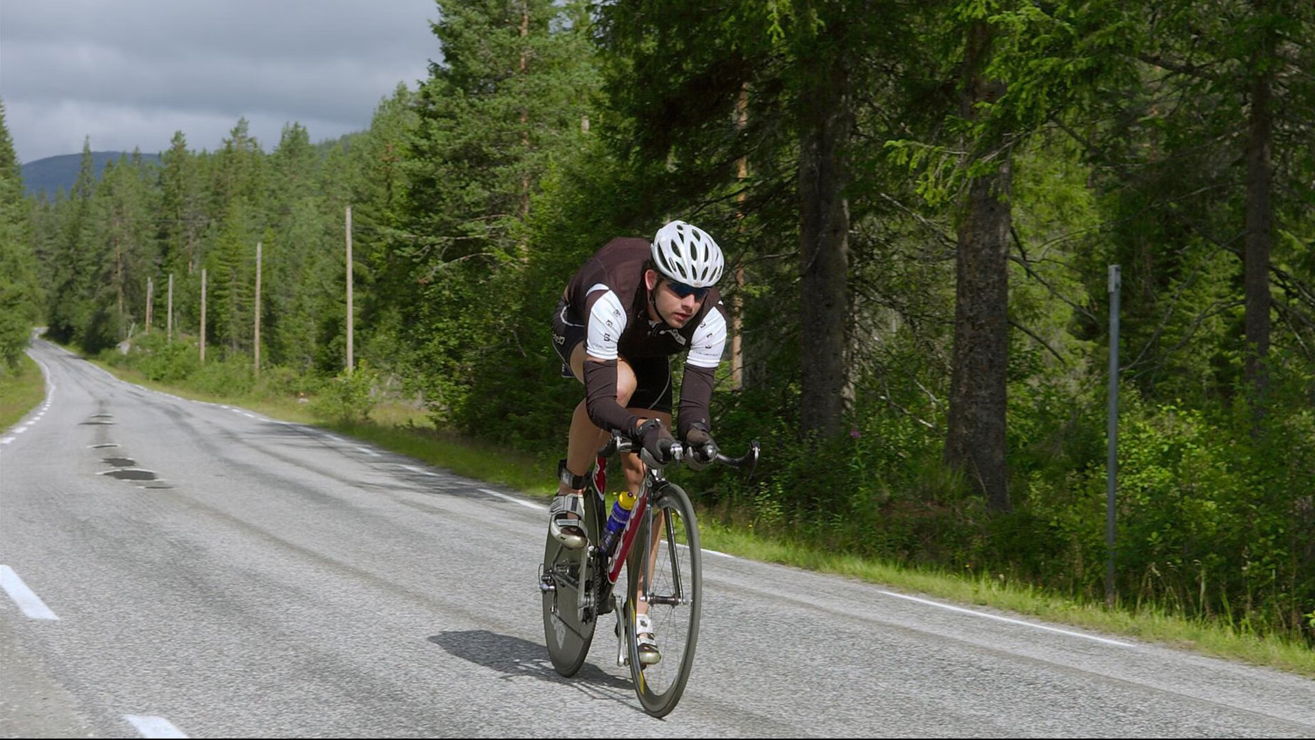开云体育APP下载-从联合杯的逆转,到总决赛的刷新—辛纳的史诗赛季